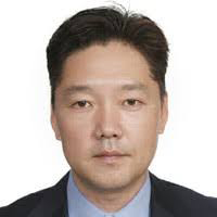Portrait of Editorial Board member Changsoo Kim